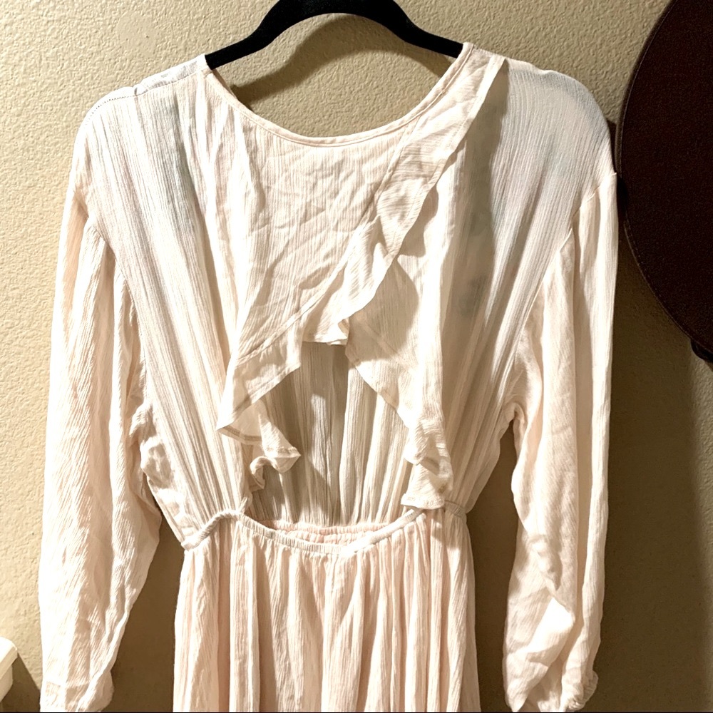 MOON RIVER NEW Embroidered Backless Maxi Dress - Picture 6 of 8